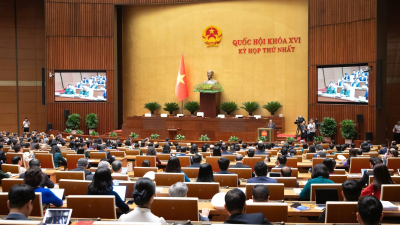 Quốc hội ph&ecirc; chuẩn bổ nhiệm c&aacute;c Ph&oacute; Thủ tướng v&agrave; Bộ trưởng