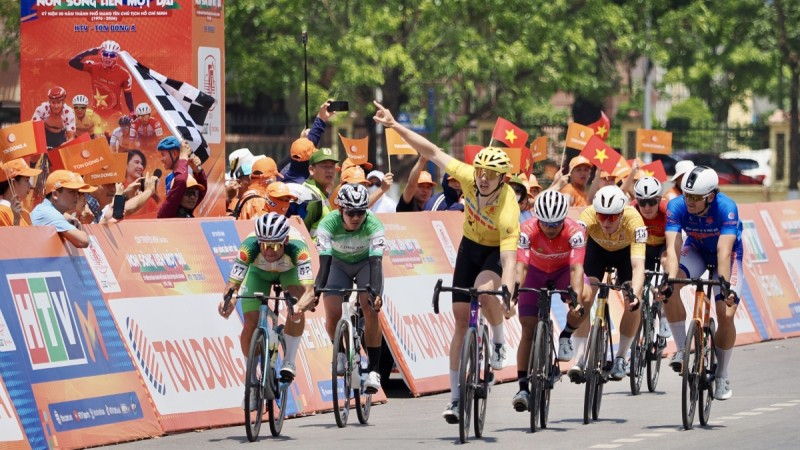 Tay đua Marchuk Dzianis lần thứ 3 thắng chặng C&uacute;p Truyền h&igrave;nh