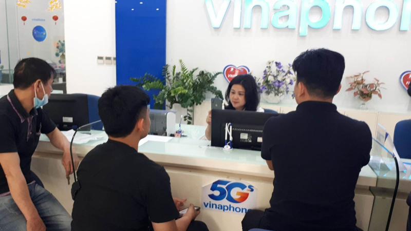 Đổi điện thoại di động phải x&aacute;c thực sinh trắc học từ 15/4/2026