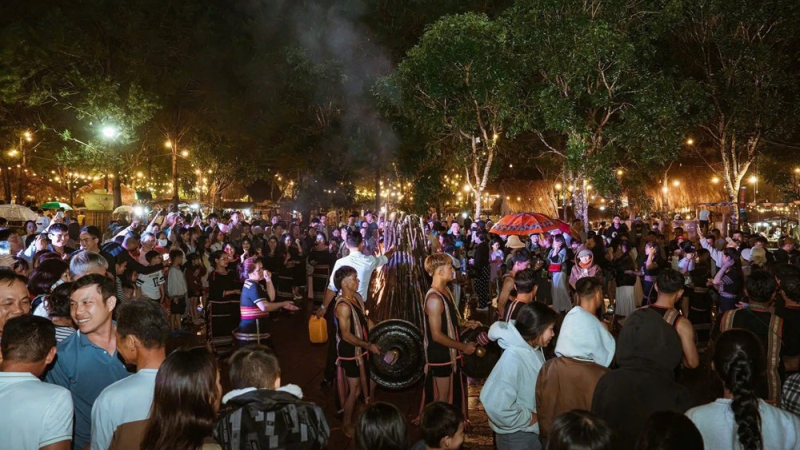 Kh&aacute;ch du lịch đến Măng Đen tăng cao dịp lễ