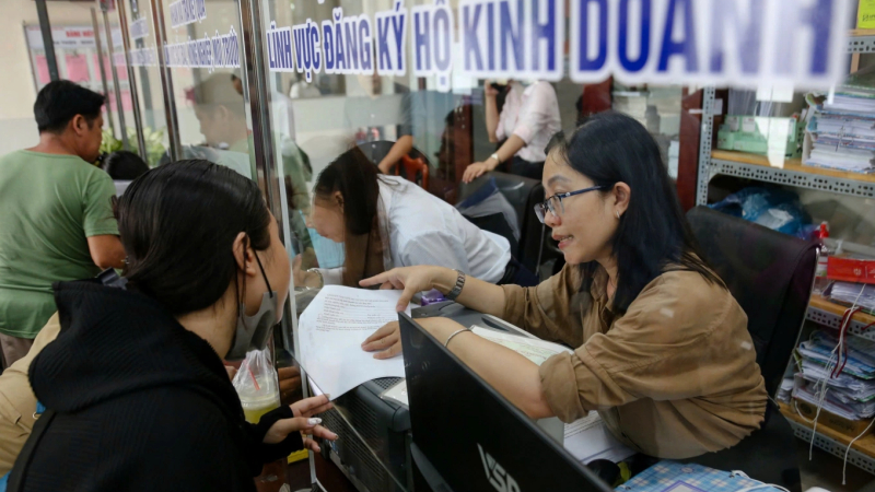 Hộ kinh doanh chuyển l&ecirc;n doanh nghiệp gấp gần 8 lần 