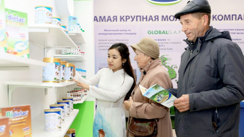 Đưa h&agrave;ng Việt v&agrave;o b&aacute;n lẻ quốc tế 