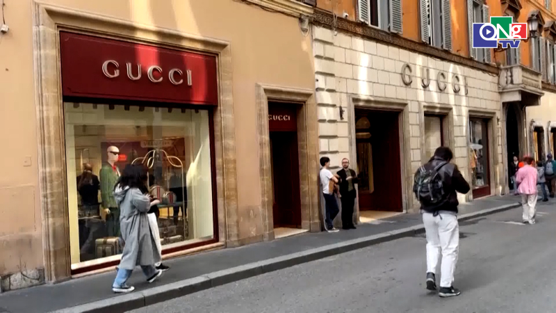 Ng&agrave;nh thời trang cao cấp Ph&aacute;p đi&ecirc;u đứng v&igrave; t&aacute;c động từ Trung Đ&ocirc;ng