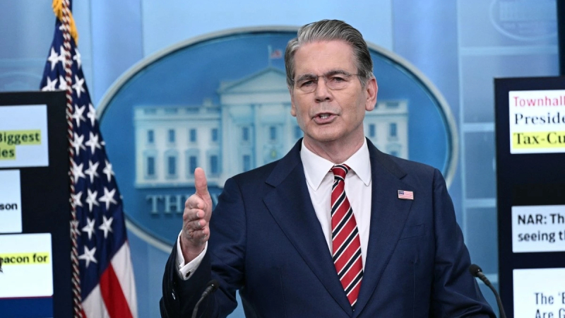 Mỹ sẽ dừng cho ph&eacute;p c&aacute;c nước mua dầu của Nga tr&ecirc;n biển 