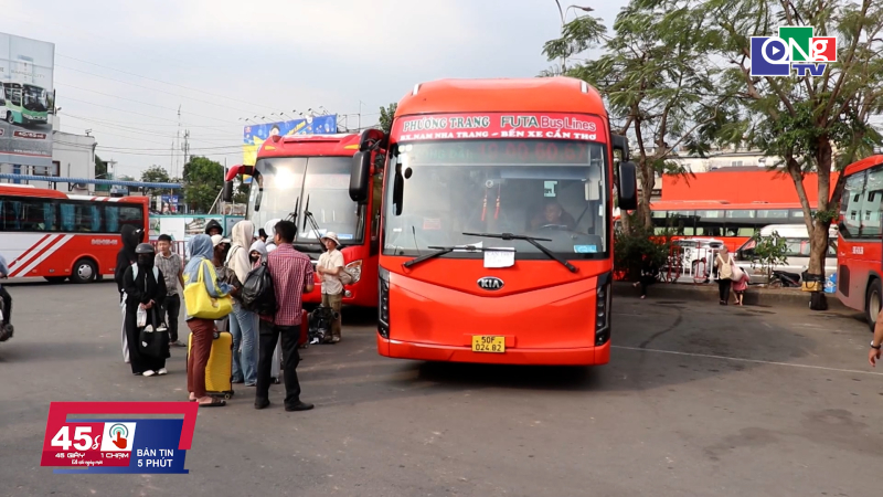 45 gi&acirc;y 1 chạm ng&agrave;y 17/4