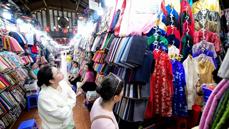 Y&ecirc;u cầu thu hồi ngay th&ocirc;ng b&aacute;o hộ kinh doanh dưới 500 triệu phải ngừng sử dụng h&oacute;a đơn