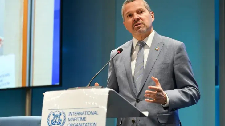 Kh&ocirc;ng c&oacute; cơ sở ph&aacute;p l&yacute; hạn chế quyền tự do h&agrave;ng hải tại eo biển Hormuz