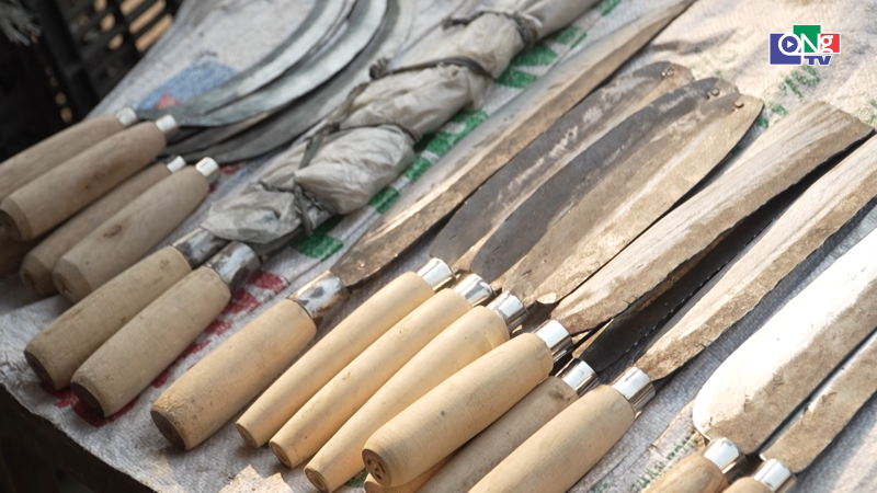 Chợ Đồng C&oacute; - D&ograve;ng chảy trăm năm 