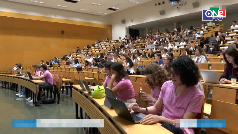 Ph&aacute;p cải tổ s&acirc;u rộng chương tr&igrave;nh đ&agrave;o tạo y tế