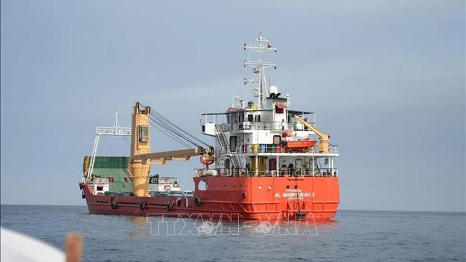 Mỹ bắt giữ t&agrave;u h&agrave;ng treo cờ Iran tại vịnh Oman