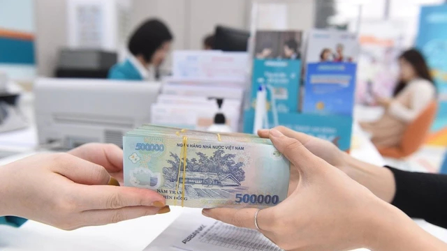 L&atilde;i suất giảm tới 0,8% hỗ trợ doanh nghiệp 