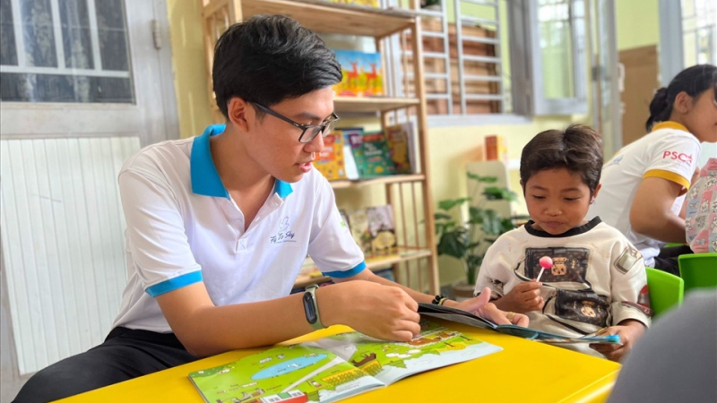 Đưa s&aacute;ch tới những v&ugrave;ng c&ograve;n kh&oacute; khăn nhất