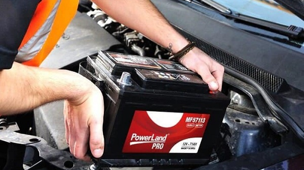 Bộ X&acirc;y dựng ban h&agrave;nh hai quy chuẩn quốc gia về động cơ v&agrave; ắc quy cho m&ocirc; t&ocirc;, xe gắn m&aacute;y điện 