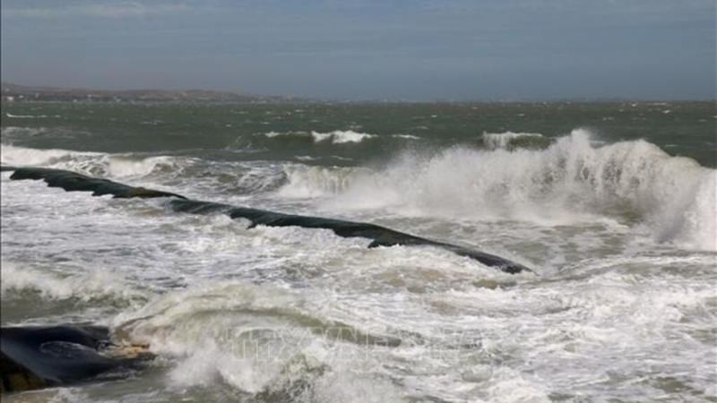 Khẩn trương ứng ph&oacute; với kh&ocirc;ng kh&iacute; lạnh, lốc s&eacute;t v&agrave; gi&oacute; mạnh tr&ecirc;n biển