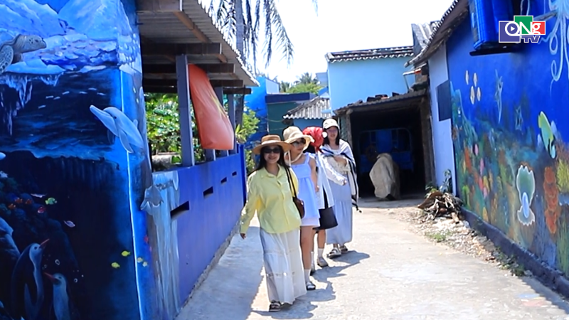 Quảng Ng&atilde;i hướng tới đ&oacute;n 8 triệu lượt kh&aacute;ch v&agrave;o năm 2030