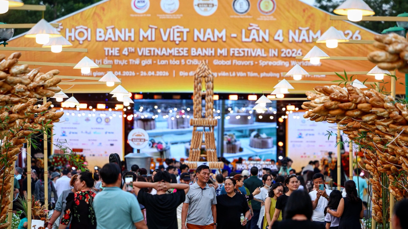 Lễ hội b&aacute;nh m&igrave; Việt Nam 2026 thu h&uacute;t h&agrave;ng ngh&igrave;n thực kh&aacute;ch