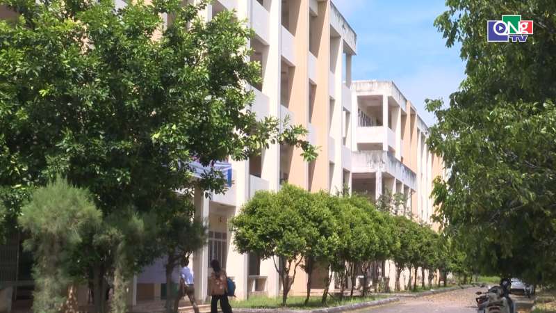 Quảng Ng&atilde;i sắp xếp mạng lưới gi&aacute;o dục, tinh gọn đầu mối