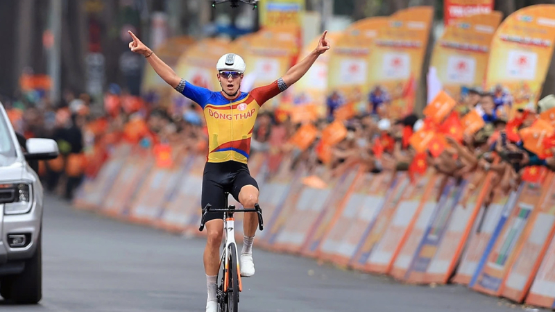 C&uacute;p Truyền h&igrave;nh TP. Hồ Ch&iacute; Minh 2026: C&uacute; solo ngoạn mục của Christoph Janssen