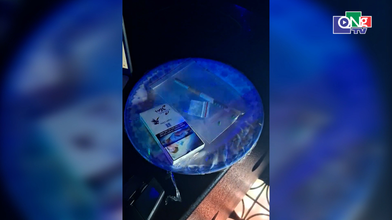 Đột k&iacute;ch qu&aacute;n karaoke bắt nh&oacute;m sử dụng chất cấm