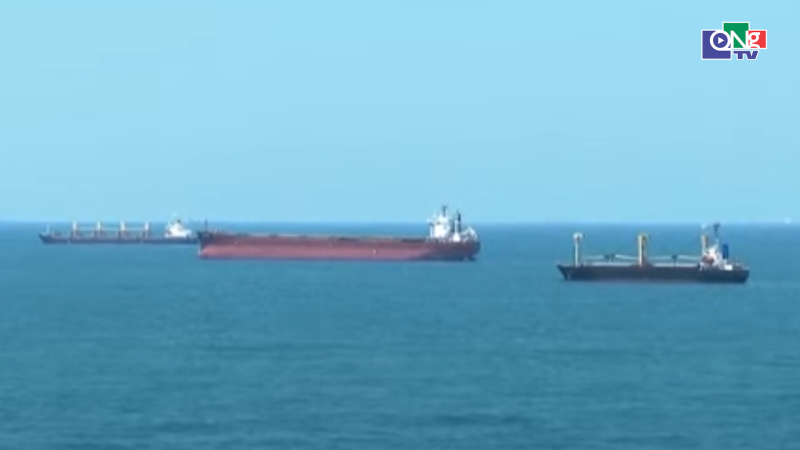 Iran miễn ph&iacute; qu&aacute; cảnh qua eo biển Hormuz cho một số nước