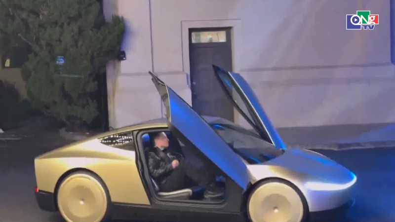 Tesla sản xuất h&agrave;ng loạt Taxi tự l&aacute;i