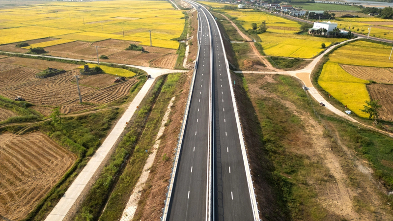 Gần 220 km cao tốc qua miền Trung, T&acirc;y nguy&ecirc;n khai th&aacute;c từ 29/4