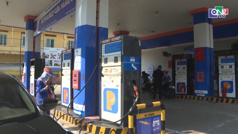 Từ ng&agrave;y 30/4, 100% cửa h&agrave;ng xăng dầu ở Quảng Ng&atilde;i b&aacute;n xăng sinh học E10