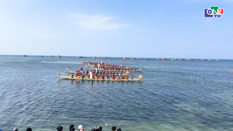 Lễ hội đua thuyền Tứ linh nh&acirc;n dịp 30/4 