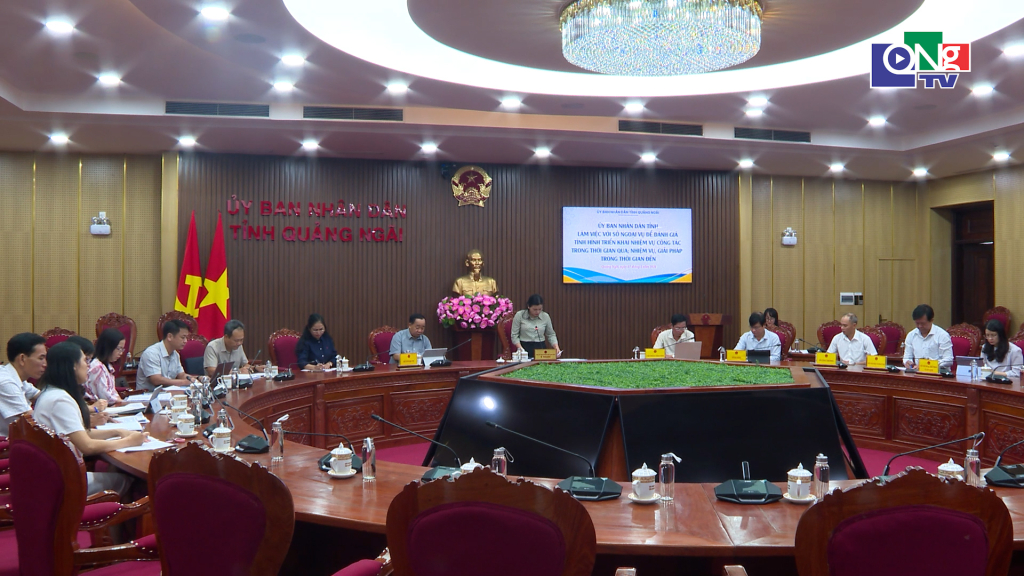 Quang cảnh buổi làm việc.
