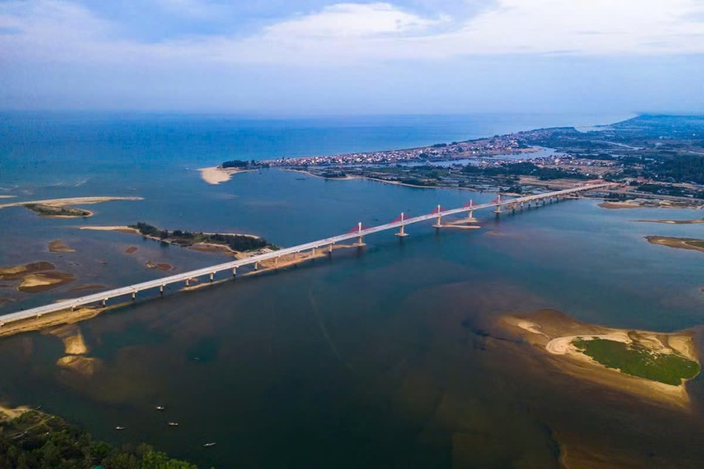 Với nguồn lực tích lũy phong phú, Quảng Ngãi muốn hiện thực hóa mục tiêu "hai con số" một cách bền vững.