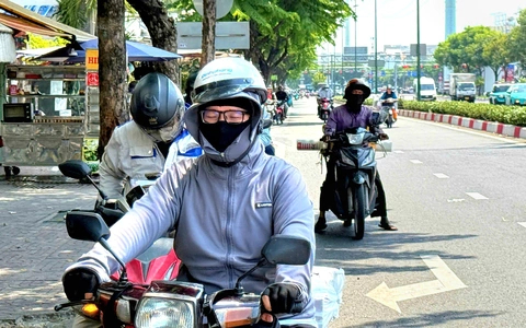Thời tiết cả nước hôm nay nắng nóng oi bức. Ảnh: T.L