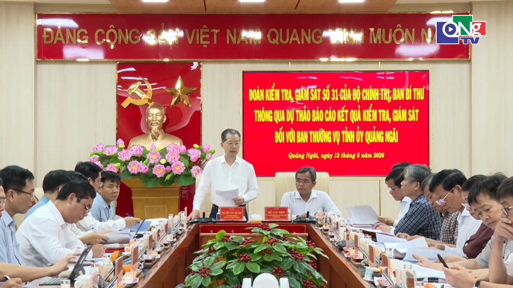 Bí thư Trung ương Đảng, Chánh án Tòa án nhân dân tối cao Nguyễn Văn Quảng kết luận buổi làm việc.