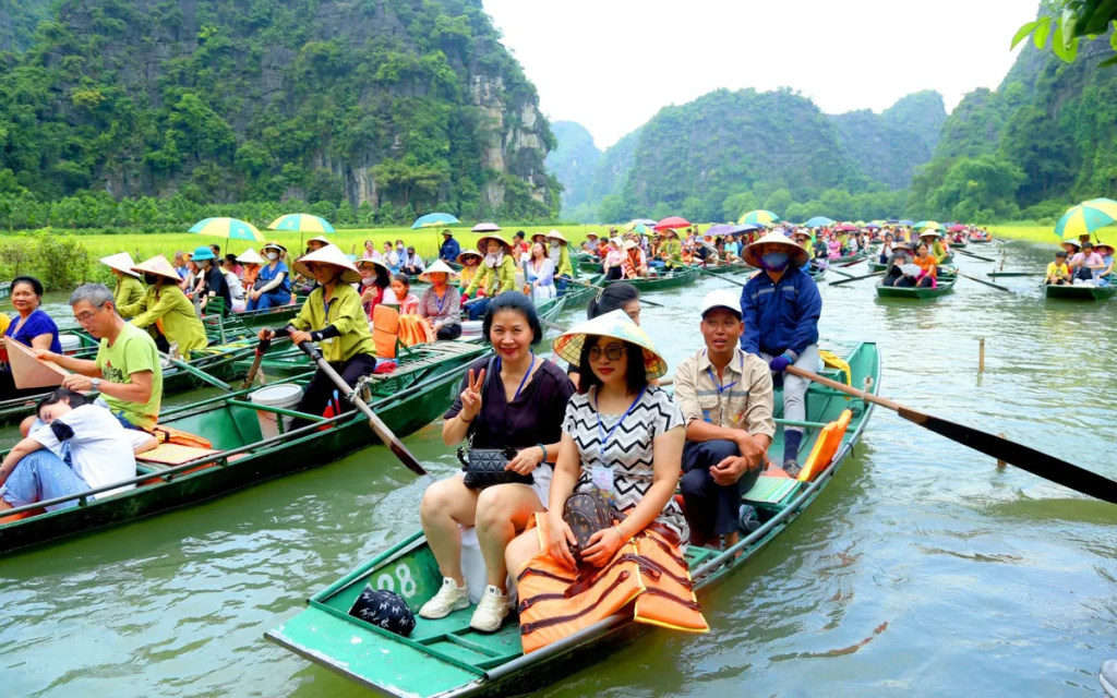 tuan,du,lich,ninh,binh,5,36467492441812482196133,28278697816095022158193,14144718.jpg