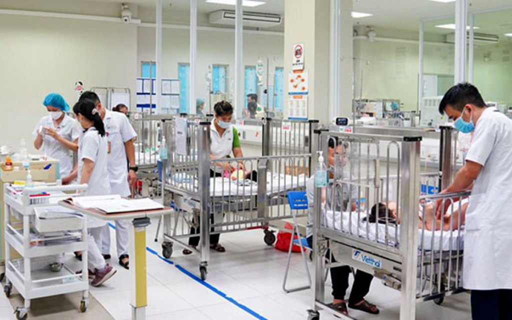 Nhiều ca chấn thương nặng vì chó cắn được điều trị tại Bệnh viện Nhi Trung ương.