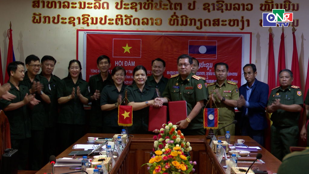 Quảng Ngãi và Attapeu hoàn thành ký kết phối hợp tìm kiếm hài cốt liệt sĩ. 