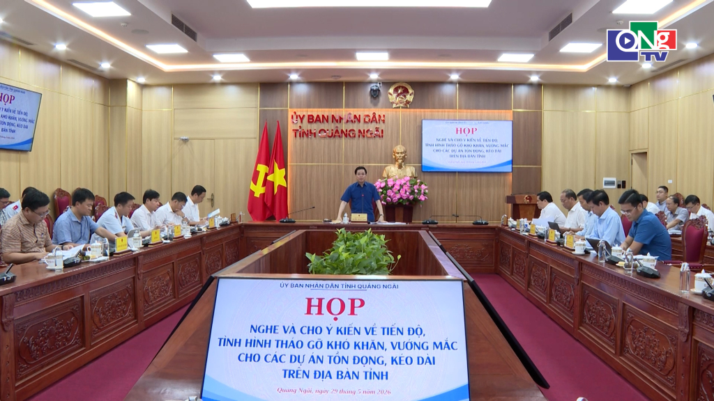 Quang cảnh cuộc họp.