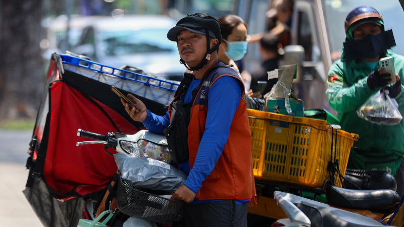 Người Việt chi gần 1.700 tỷ đồng mua sắm trực tuyến mỗi ng&agrave;y