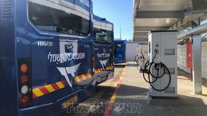 Israel tăng tốc ph&aacute;t triển hạ tầng sạc xe điện
