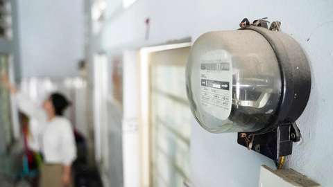 Từ 25/5, chủ nh&agrave; trọ thu tiền điện sai c&oacute; thể bị phạt đến 30 triệu đồng 