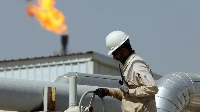 OPEC+ tăng sản lượng dầu từ th&aacute;ng 6 