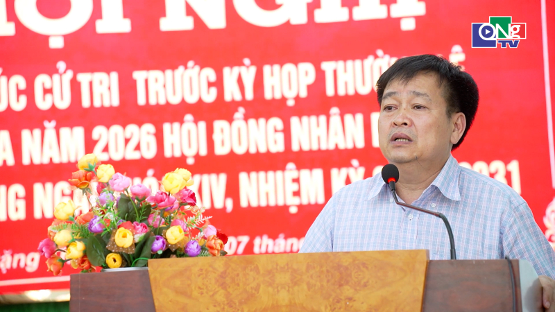 Ph&oacute; Chủ tịch Thường trực HĐND tỉnh tiếp x&uacute;c cử tri tại x&atilde; Đặng Th&ugrave;y Tr&acirc;m