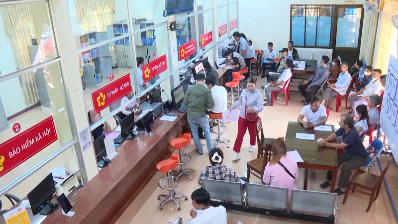N&ecirc;u cao vai tr&ograve; của đảng vi&ecirc;n trong vận h&agrave;nh ch&iacute;nh quyền 2 cấp