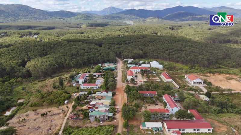 Thanh &acirc;m bản cũ giữa đại ng&agrave;n Ia Đal