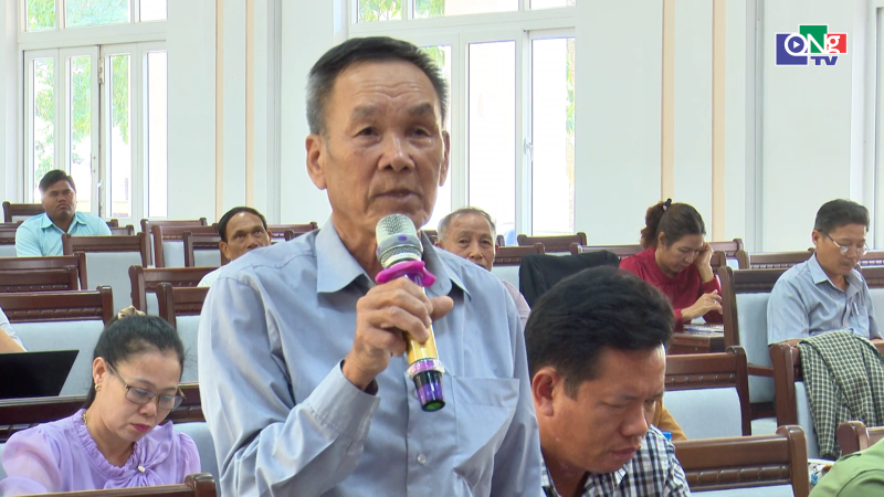 Ph&oacute; Chủ tịch HĐND tỉnh Nguyễn Thế Hải tiếp x&uacute;c cử tri x&atilde; Đăk T&ocirc;
