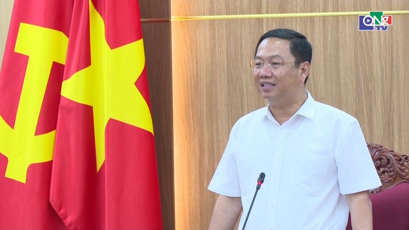 Giải ng&acirc;n vốn đầu tư c&ocirc;ng khu vực ph&iacute;a Đ&ocirc;ng c&ograve;n chậm