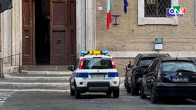 Italy điều tra b&ecirc; bối mua b&aacute;n dữ liệu c&aacute; nh&acirc;n