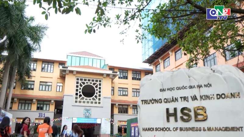 Trường đại học c&ocirc;ng lập đầu ti&ecirc;n tại Việt Nam đạt QS 5 sao