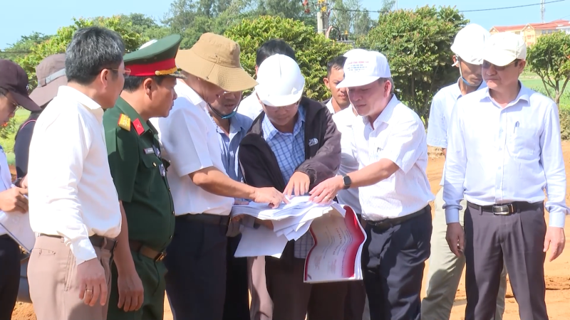 Giữ m&ocirc;i trường xanh để n&acirc;ng tầm du lịch L&yacute; Sơn