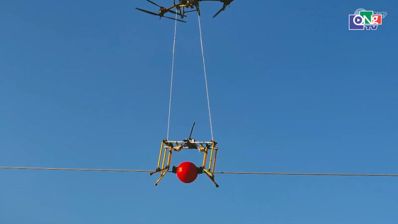 Israel thử nghiệm robot UAV lắp thiết bị cảnh b&aacute;o đường d&acirc;y điện