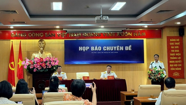Nợ thuế nhỏ vẫn c&oacute; thể bị tạm ho&atilde;n xuất cảnh